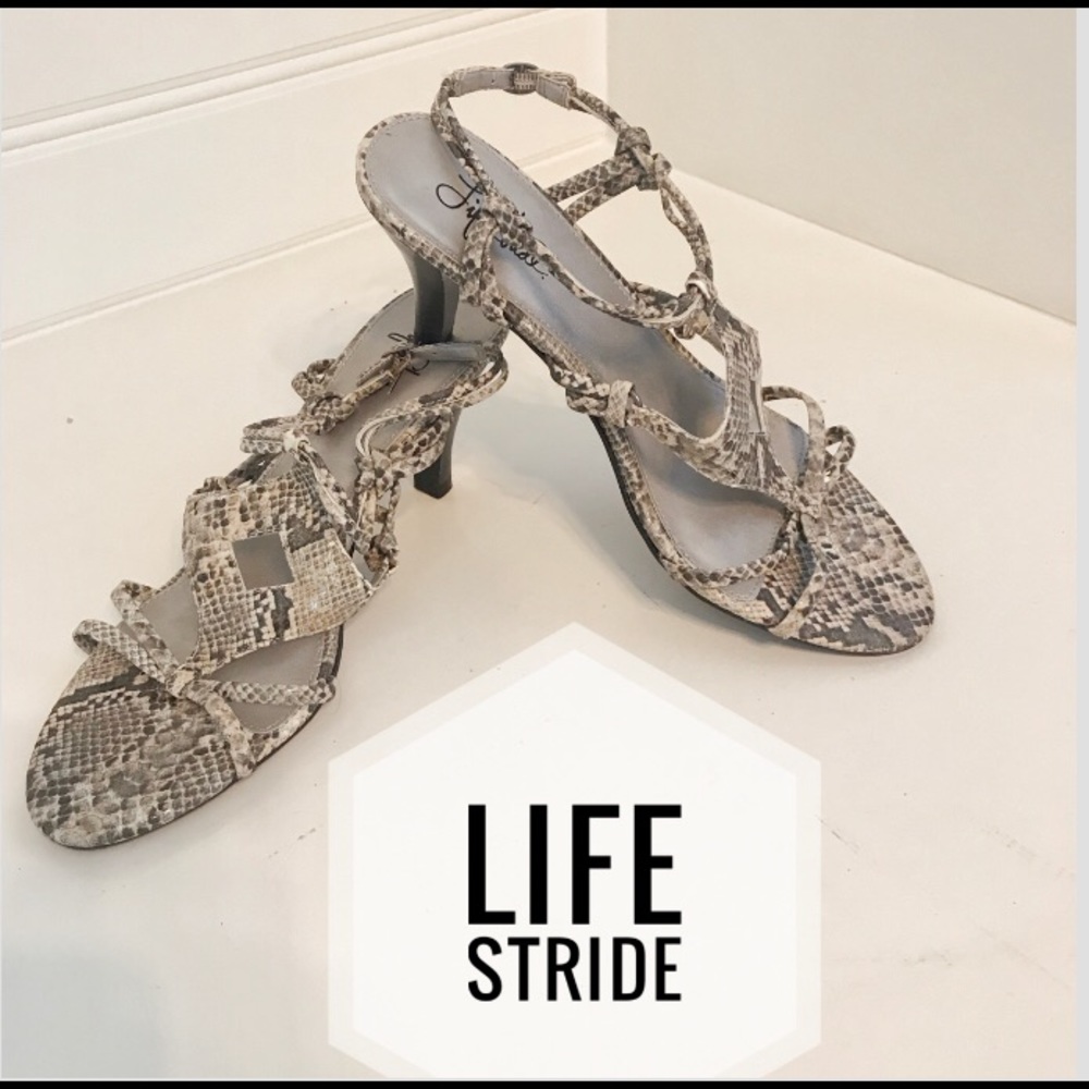 ⭐️Final Price⭐️ Life Stride Snake Print Sandals